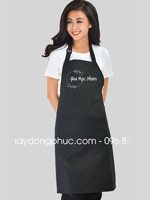 May tạp dề quán Hoa Mộc Nhiên