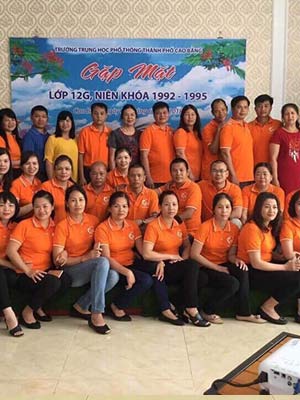 May áo Lớp 12G Trường THPT Thành phố Cao Bằng khóa 1992-1995