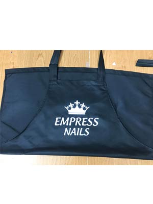 May tạp dề Quán Empress Nails