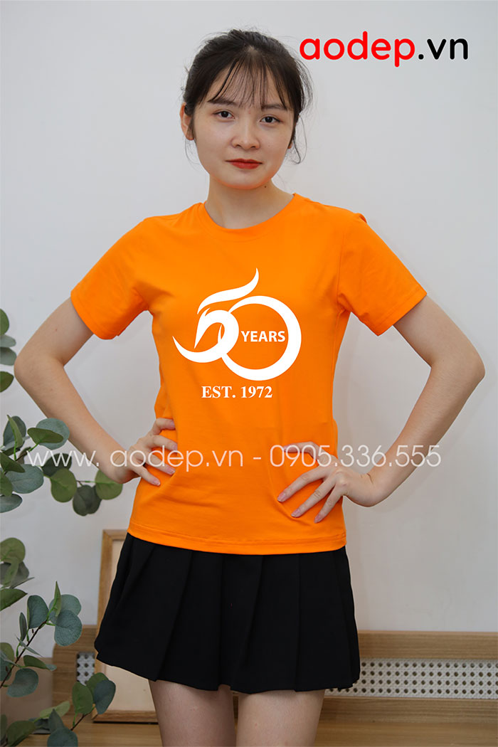 May áo phông EST 1972 kỉ niệm 50 năm