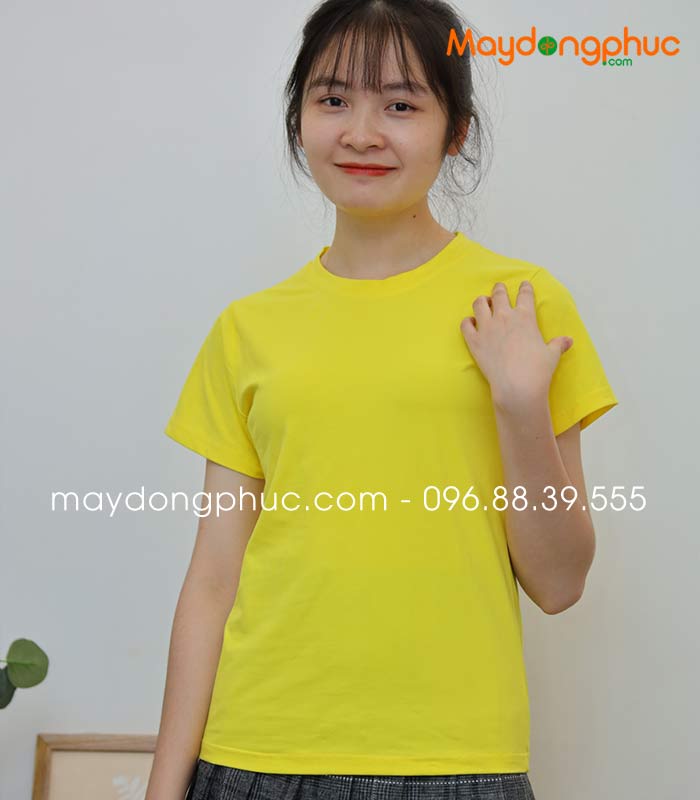 Áo phông cổ tròn màu vàng