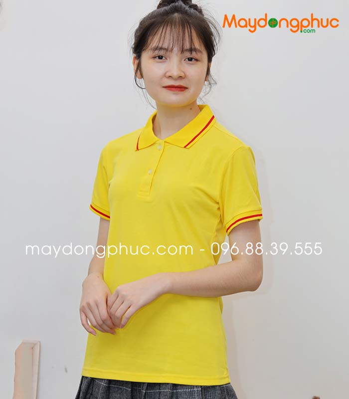 Áo phông polo màu vàng viền đỏ