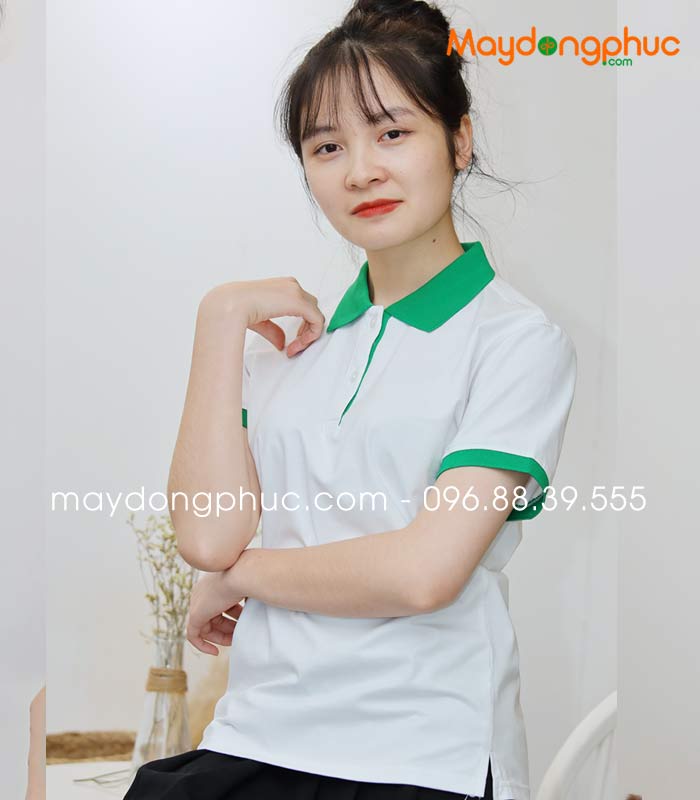 Áo phông polo màu trắng cổ xanh