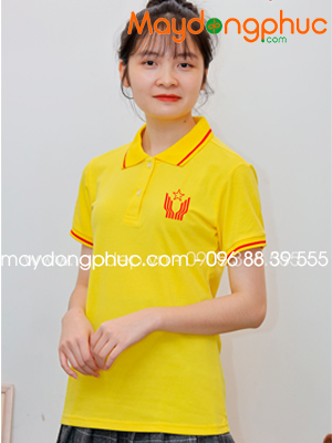 May áo phông màu vàng hình ngôi sao