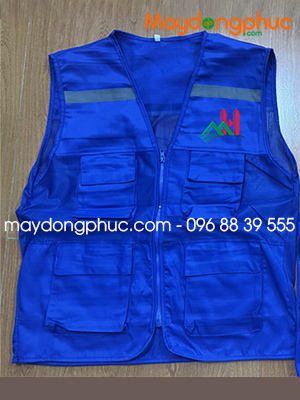 May áo gile màu xanh dương SSH