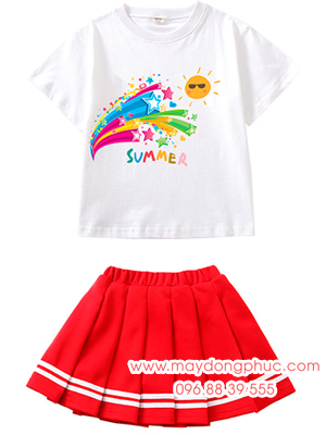 May áo phông trẻ em in chữ Summer cùng hình ảnh mặt trời