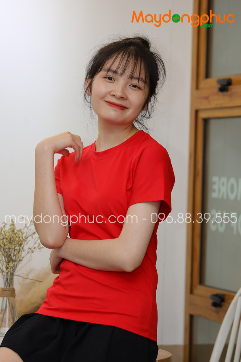 Áo phông cổ tròn màu đỏ | Ao phong