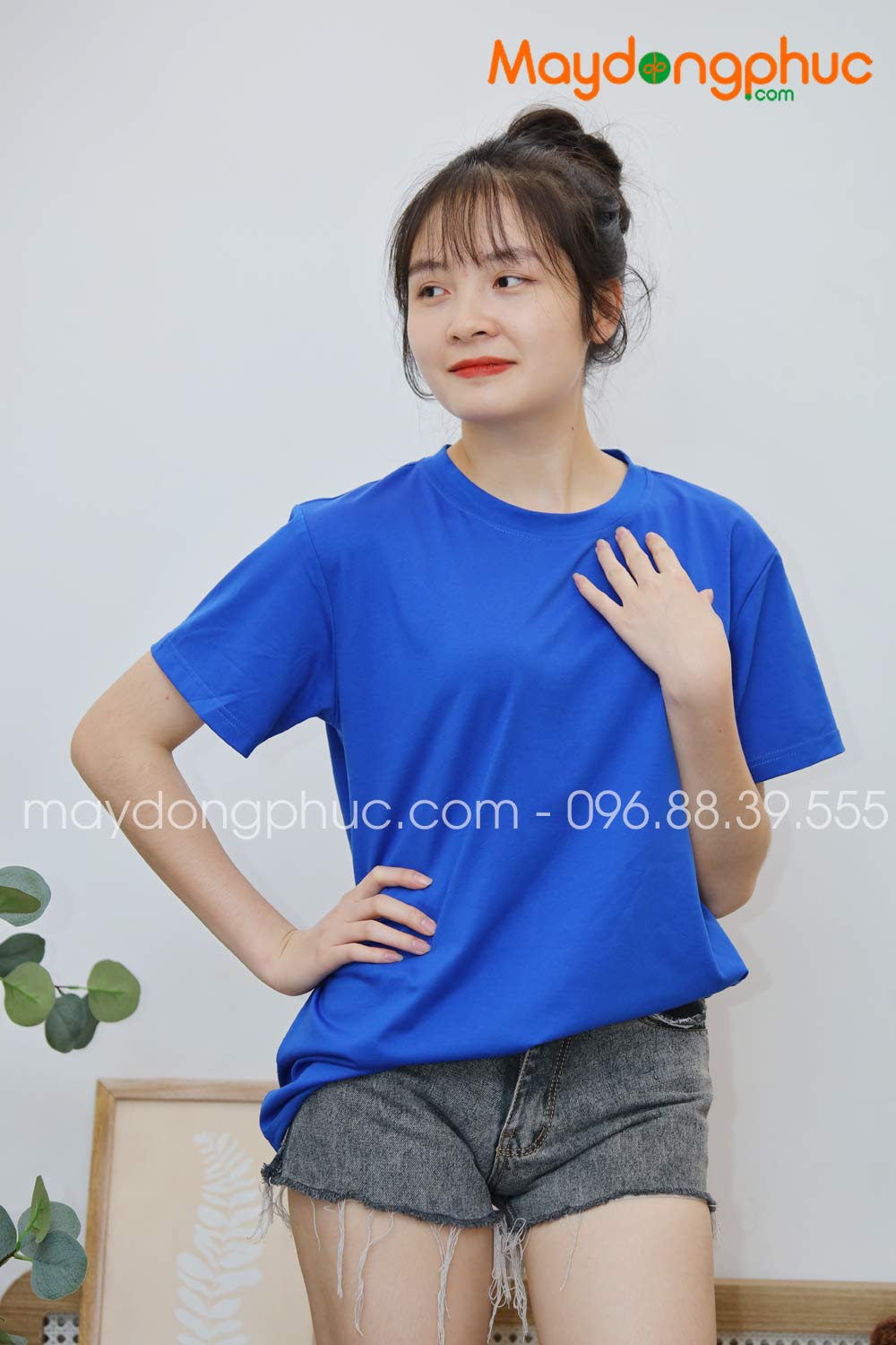 ​Áo phông tay lỡ màu xanh dương | Ao phong