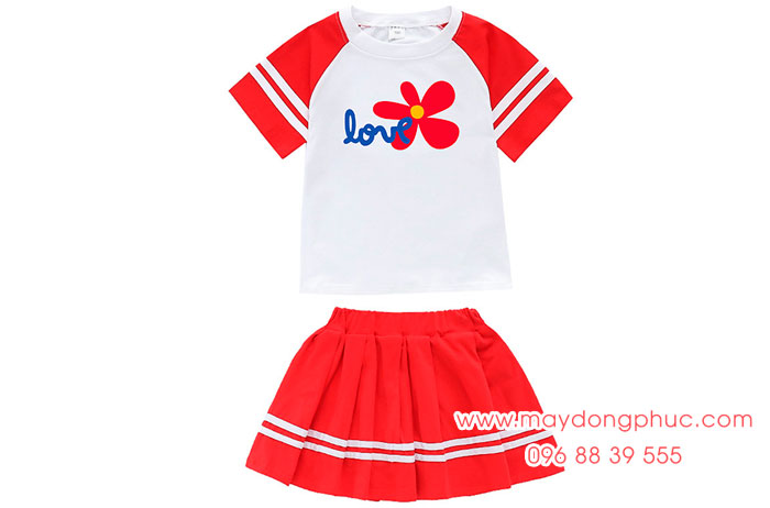 May áo phông trẻ em in chữ Love cùng bông hoa | May ao thun tre em