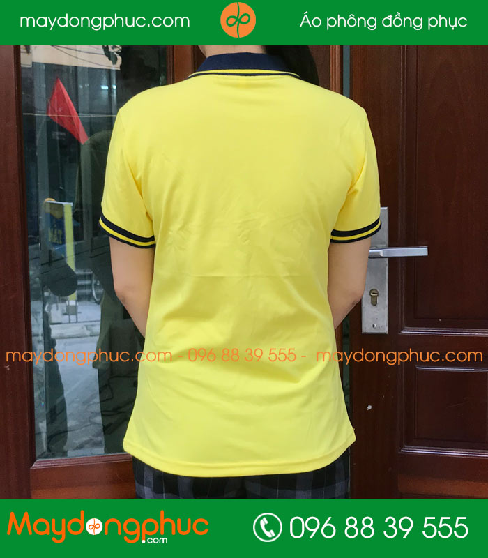 May đồng phục áo phông màu vàng phối đen | May ao phong dong phuc