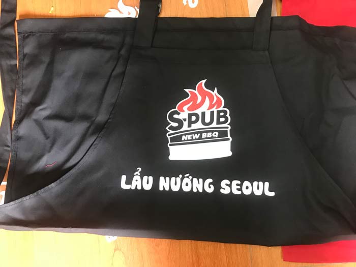May tạp dề Quán lẩu nướng Seoul | May tap de dong phuc