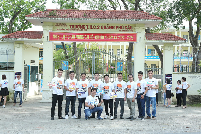 May áo Trường THCS Quảng Phú Cầu 20 năm | May ao phong dong phuc
