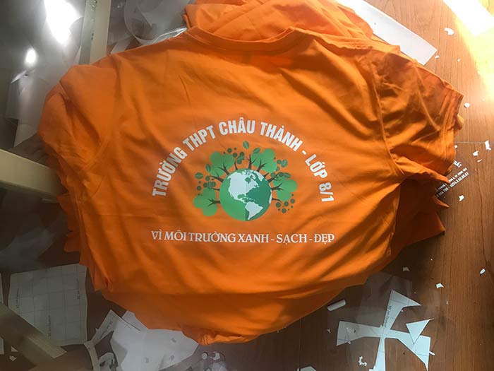 May áo cổ tròn Lớp 8/1 trường THPT Châu Thành | May ao phong dong phuc