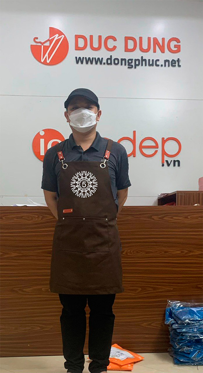 May tạp dề in số 5 | May tap de dong phuc